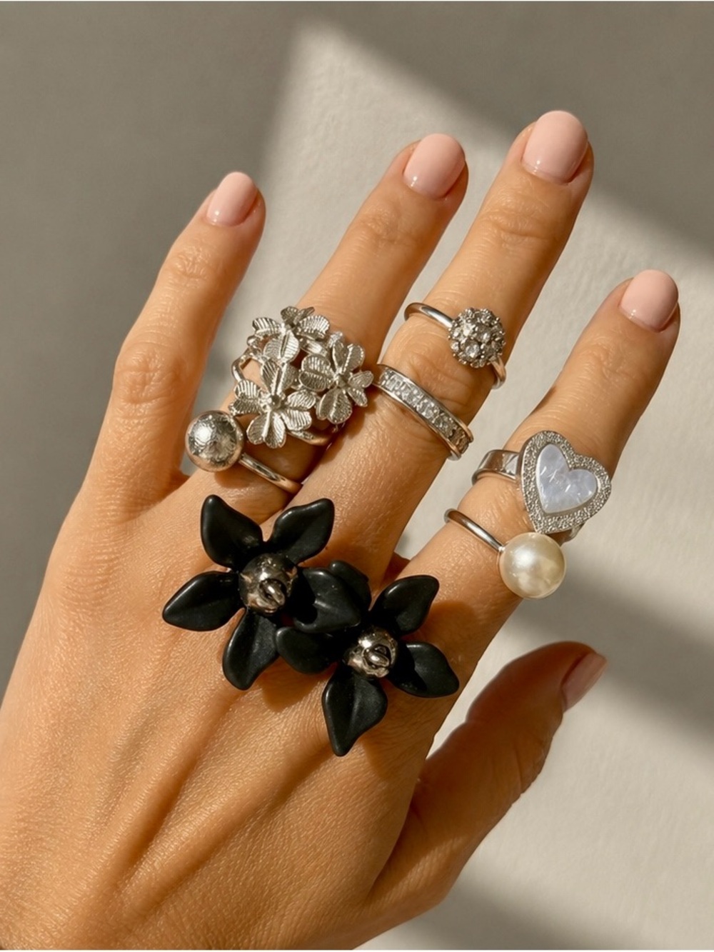 Unmarked MIX LOT 💍 of 7 Silver Rings Pearl, Floral, Rhinestone & Heart
